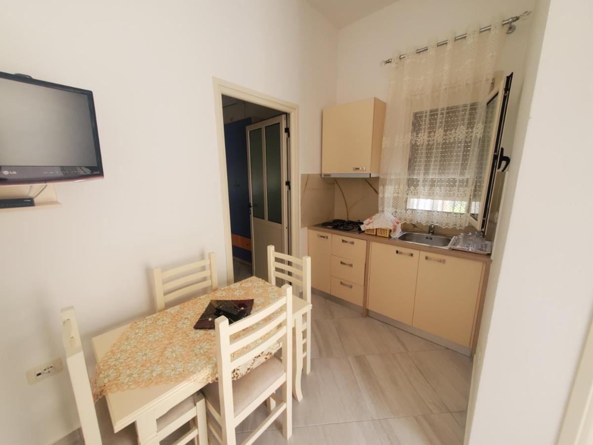 Guest House Влёра Экстерьер фото