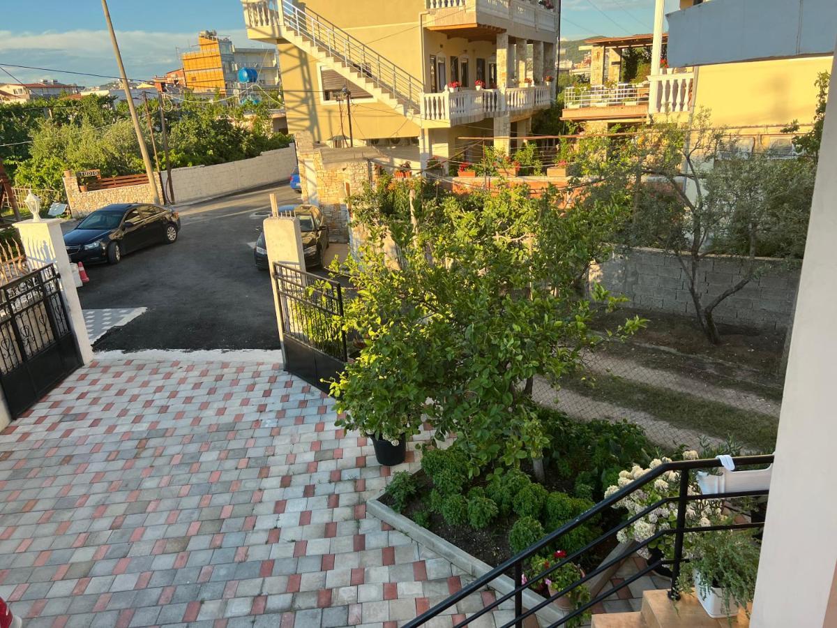Guest House Влёра Экстерьер фото