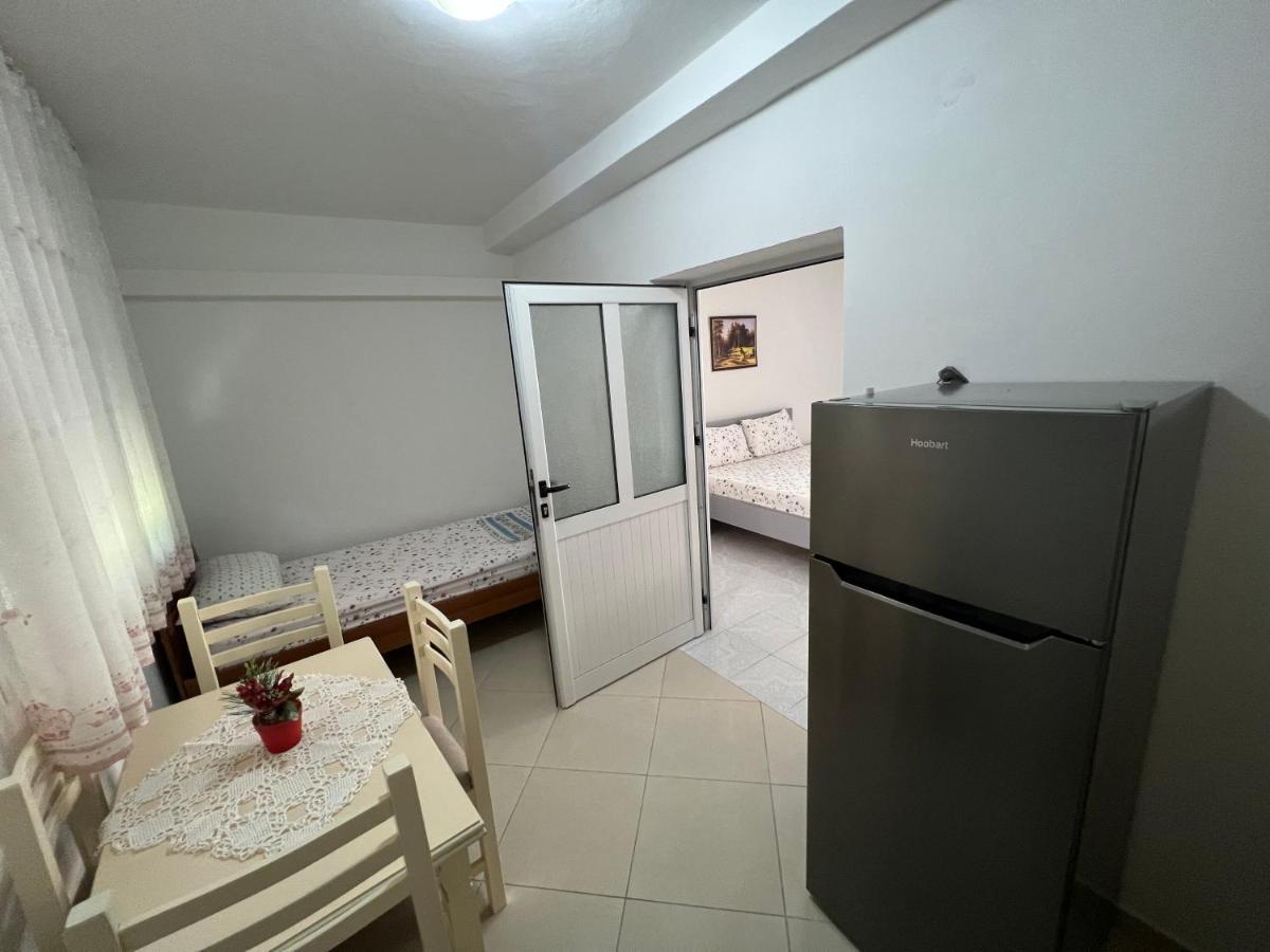 Guest House Влёра Экстерьер фото