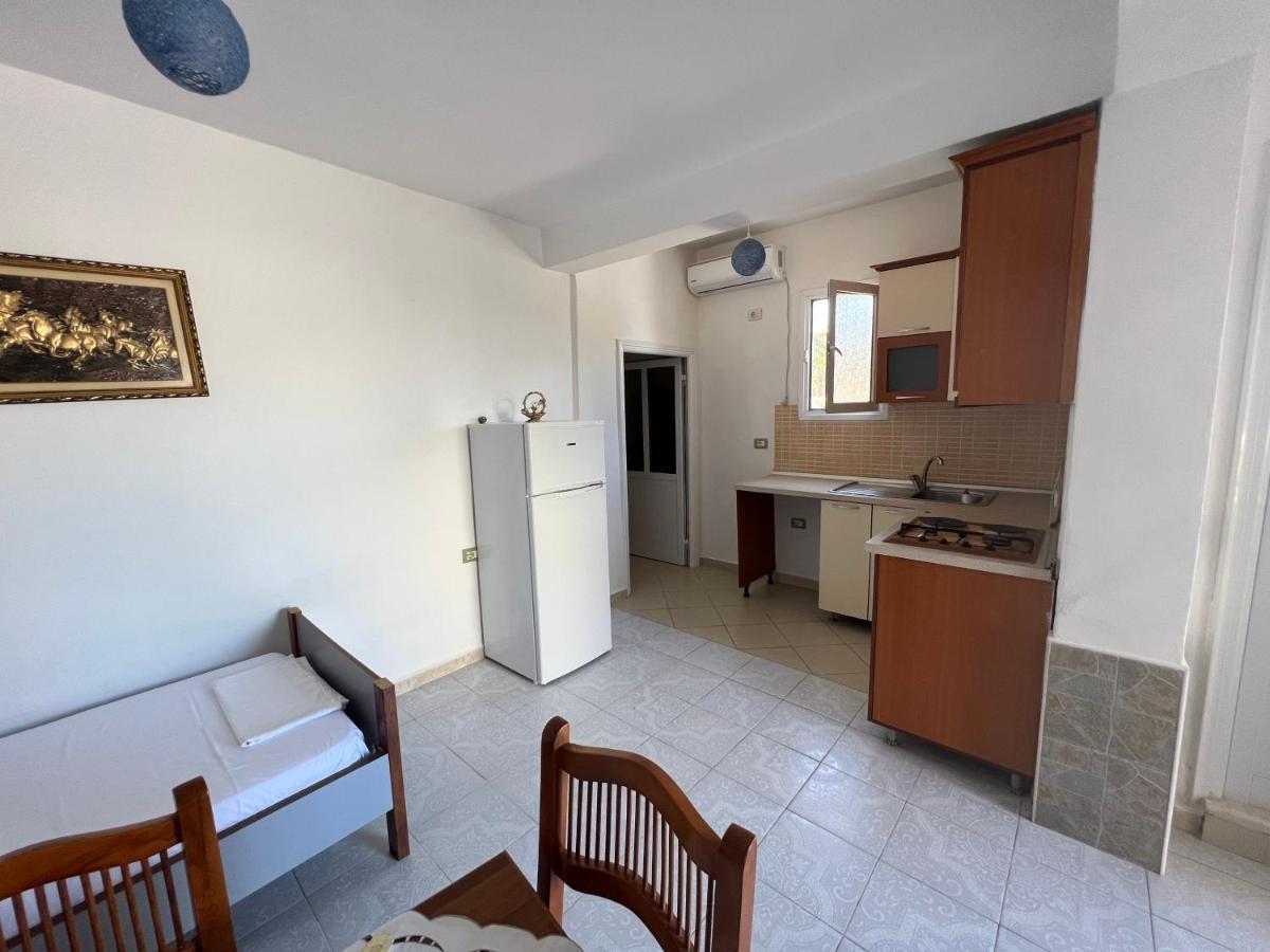 Guest House Влёра Экстерьер фото